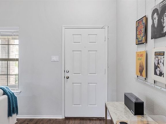 4th image of 1815 Meadow Crest Dr