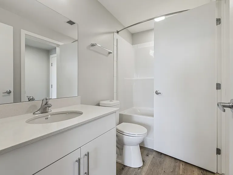 239 Eden Oak Trl — Photo 30