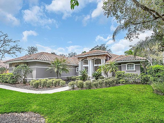 3rd image of 3342 Lakeview Oaks Dr