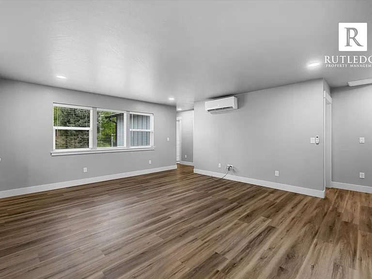 218 Academy Pl #2 — Photo 18