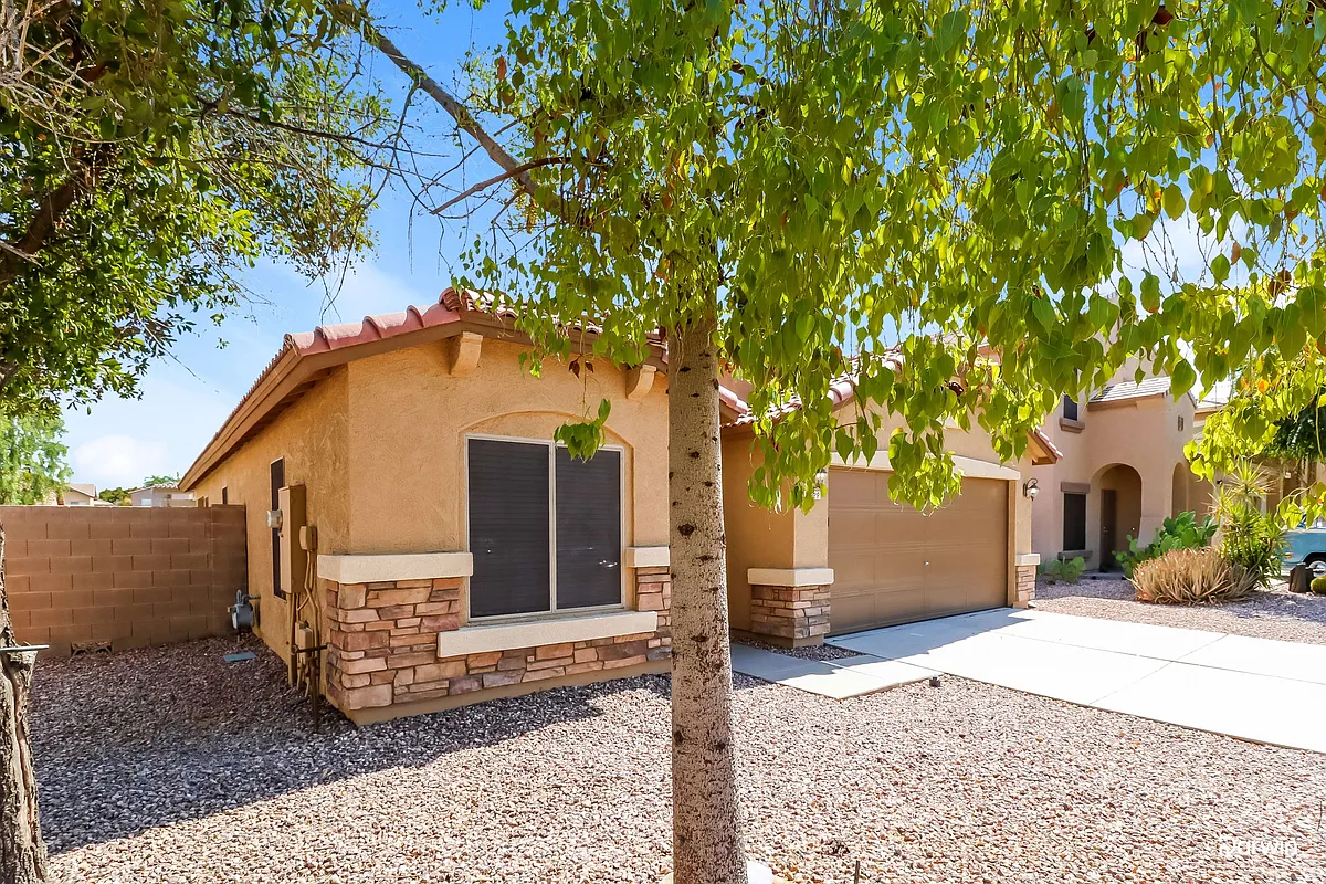 Building Photo - 15929 W Caribbean Ln