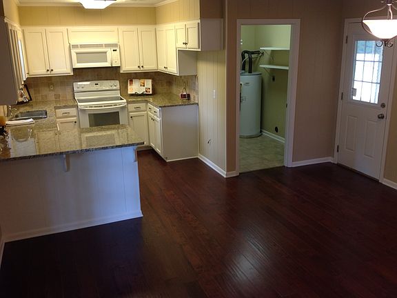 Kitchen/Dining/Laundry