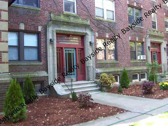 67 Dana St — Photo 1