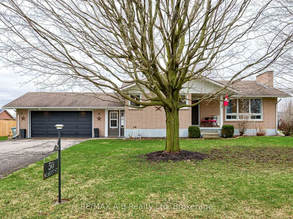 50 Albert St, West Perth, ON N0K 1N0