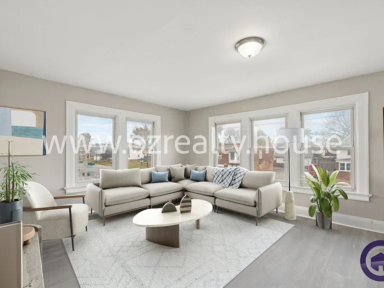 3241 Cherry St — Photo 2