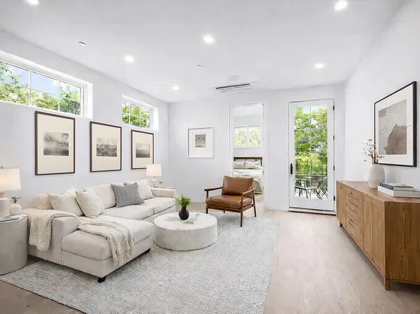 1073 Willoughby Ave #4B, Brooklyn, NY 11221