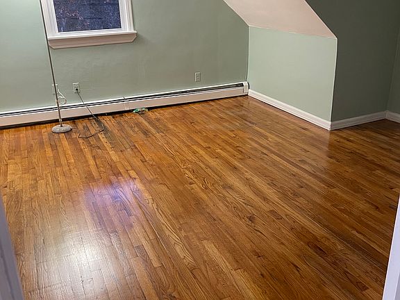 5th image of 255 Kingston Rd Floor 2