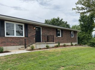 8 Harbison Ln, Eldon, MO 65026