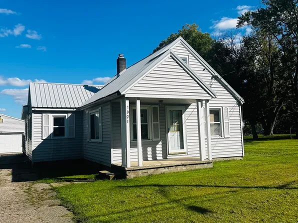 7021 Georgia Ave, Lansing, MI 48911