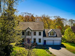 27 Hawthorne Ln, South Portland, ME 04106