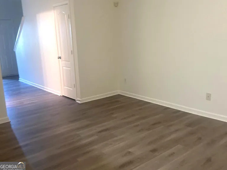 1253 Chinon Point — Photo 3