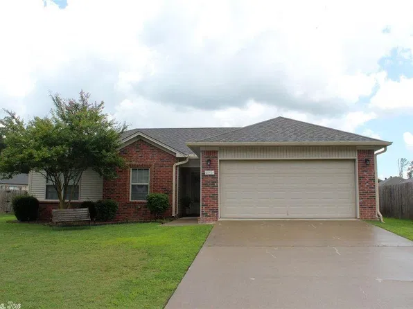 211 Plum Dr, Austin, AR 72007