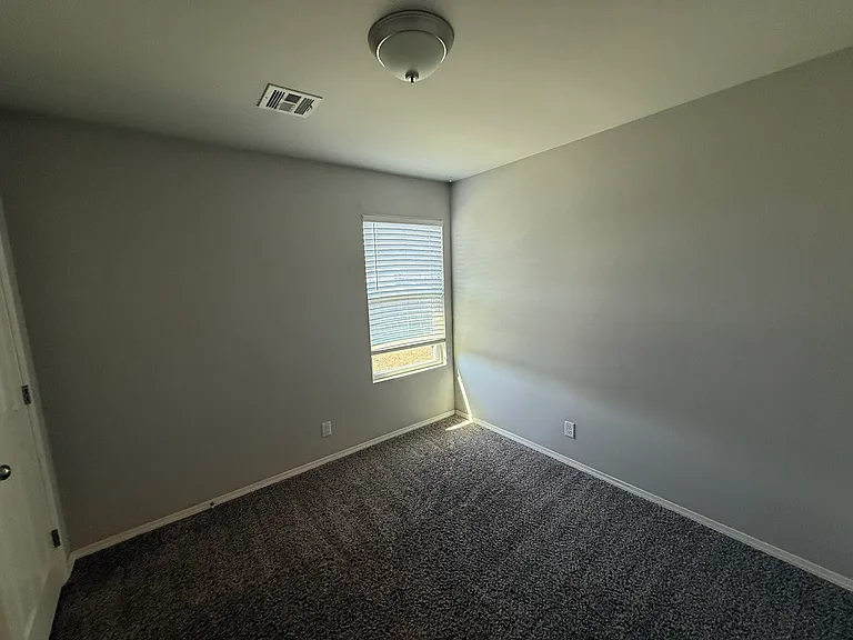 2800 E Quincy St — Photo 12
