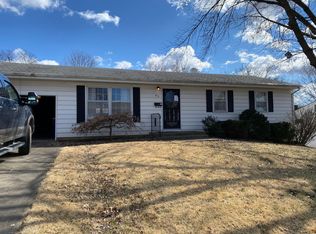 811 Dixie St, Liberty, MO 64068