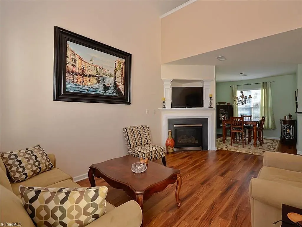Living Room: - 815 Hartley Hill Ct