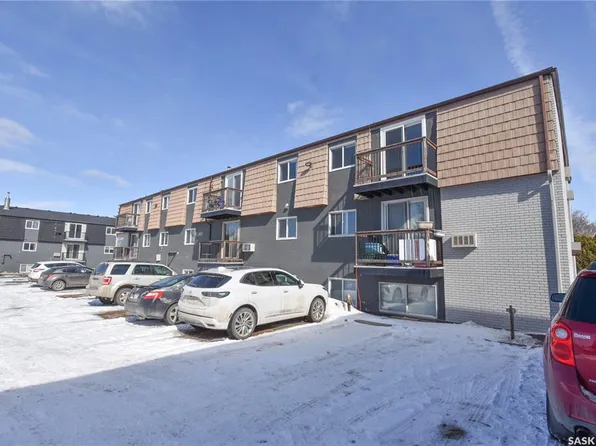 UNIT 18-116 Acadia COURT, Saskatoon, SK S7H 4T7