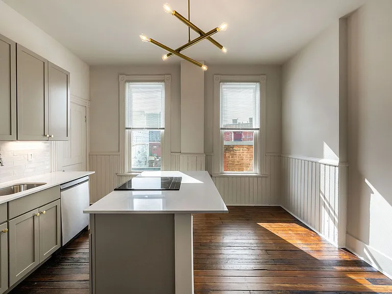 828 Madison Ave #2B — Photo 3