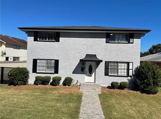 2123 Empire Pl, Gretna, LA 70056