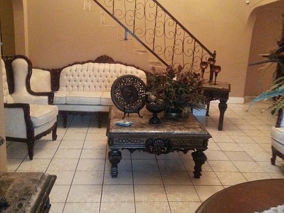 2nd image of 1911 Joliegh Dr