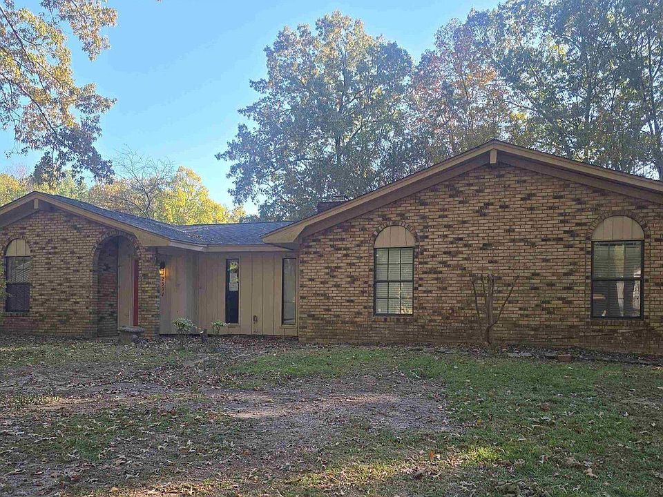 1st image of 2502 Creekview Ln