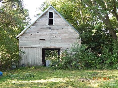 corn crib