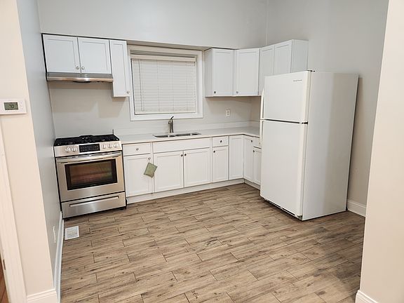 2nd image of 2656 S Kolin Ave #1B