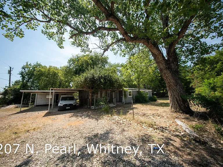 207 N Pearl St — Photo 25