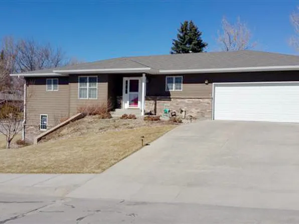 172 Park Ave, Torrington, WY 82240