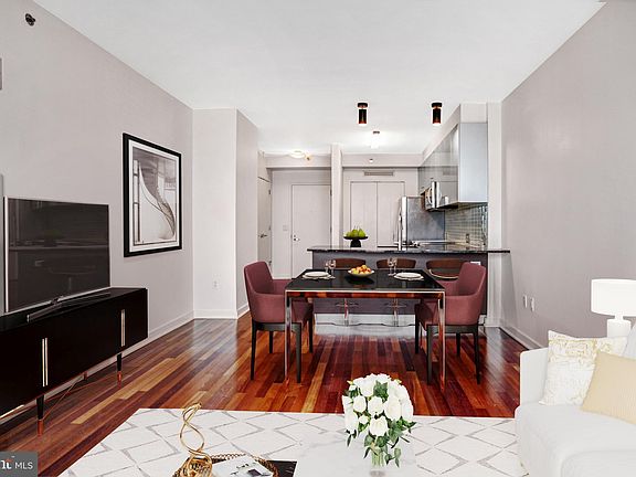 5th image of 2101 Market St Unit 708