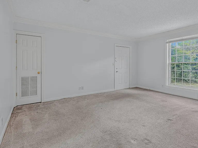 207 Harwell Ave — Photo 33