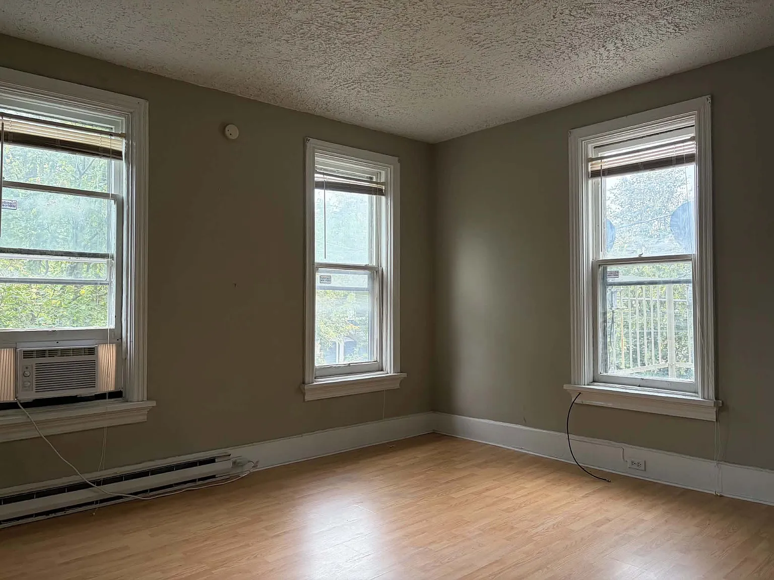 1 bed, 550 sqft, $1,095 — Photo 4