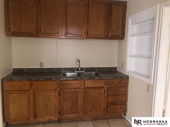 3rd image of 5910 N 42nd St