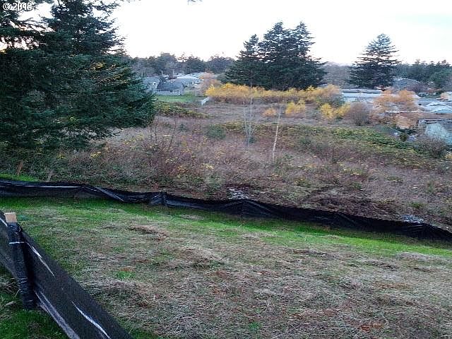 2nd image of 13331 SE Harold St