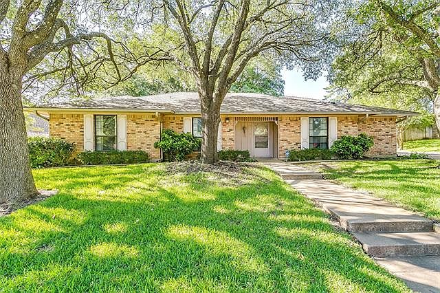 1st image of 4721 Greenshire Pl