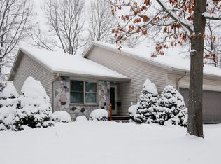 6842 Birdsong Ave, Kalamazoo, MI 49009