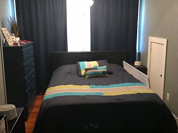 5th image of 109 W Birch St