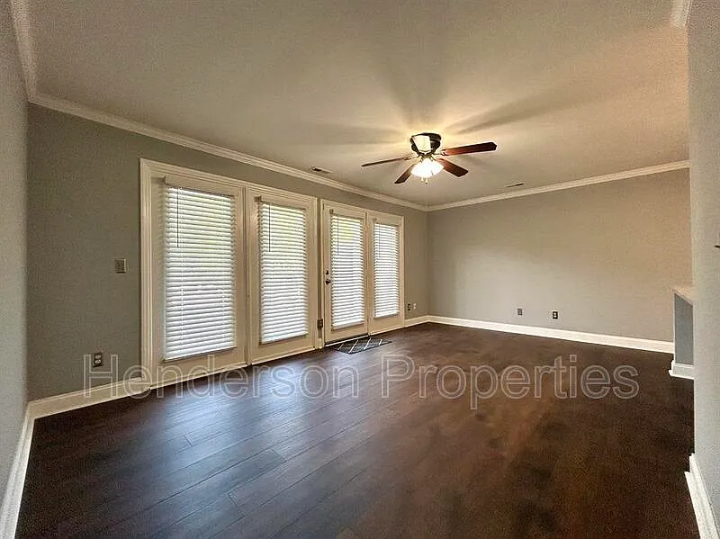 2 bed, 2.0 bath, 918 sqft, $1,200 — Photo 4