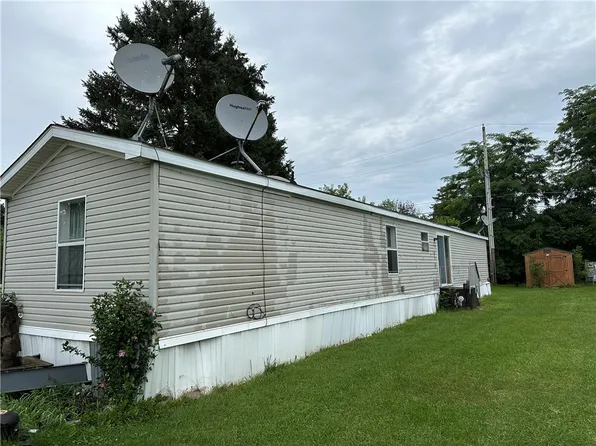 23 Peach St, Arkport, NY 14807