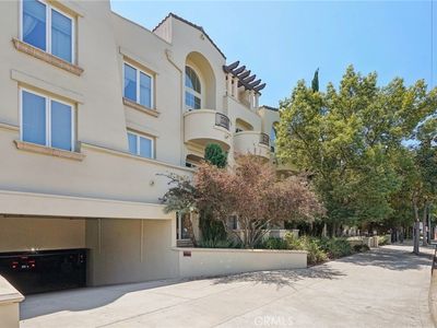 15206 Burbank Blvd APT 211, Sherman Oaks, CA, 91411