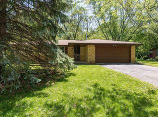 1033 Oakwood Trl, Indianapolis, IN