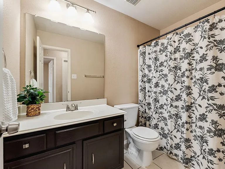 9300 Warren Dr — Photo 14
