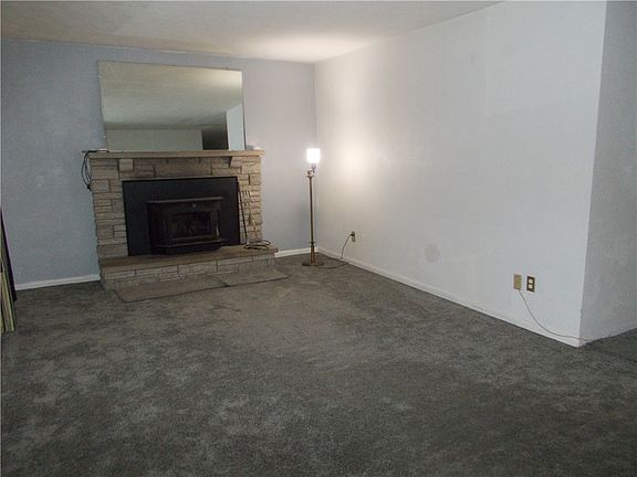 4th image of 11031 Montgomery Co Line Rd