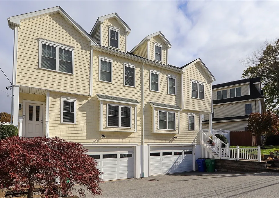 105-107 North St #105