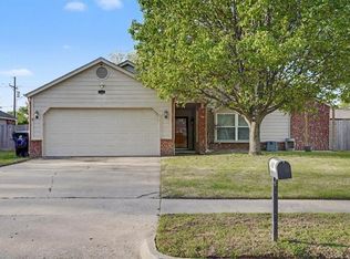 1305 W Durham St, Broken Arrow, OK 74011