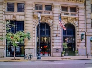 212 W Washington St APT 1805, Chicago, IL