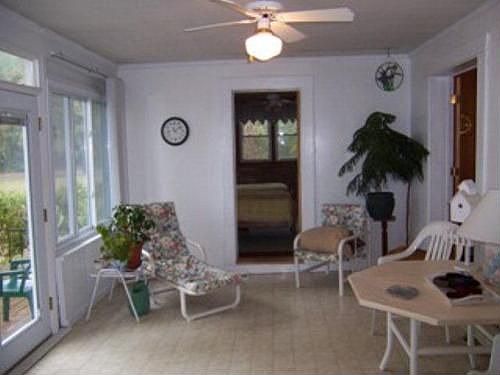 4th image of 533 Parker Dr