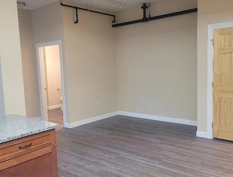 185 Summer St #4 — Photo 4