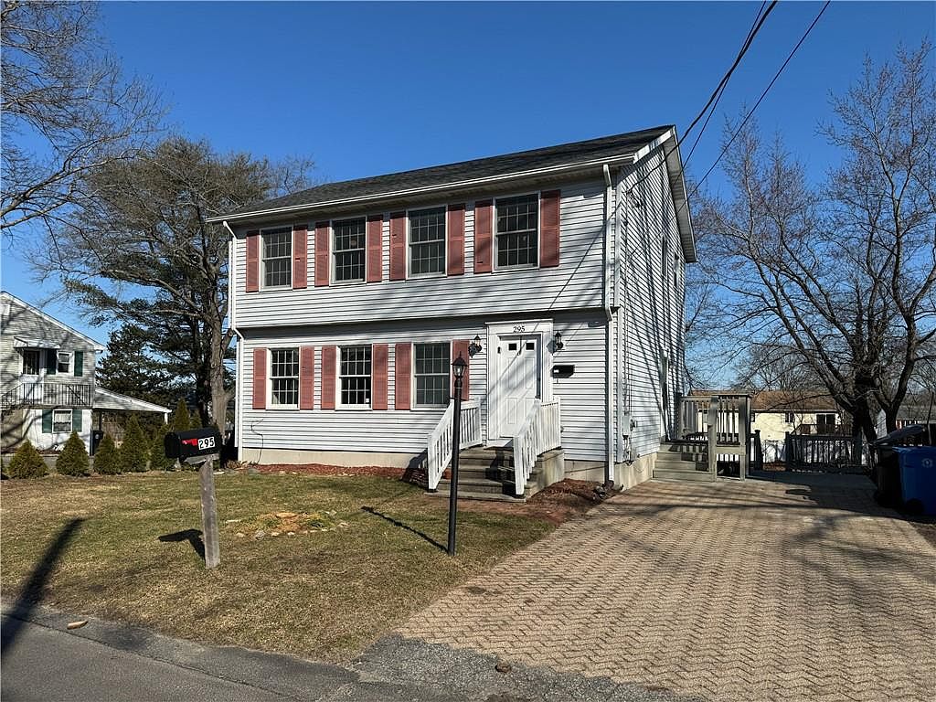 295 England St Cumberland RI 02864 Zillow   F9a0c71d481b5c80826a1d55015aea68 Cc Ft 1536 