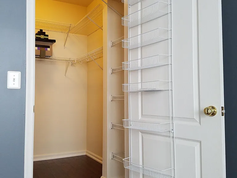 Walk-in closet