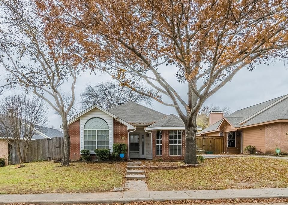 1st image of 931 Sanders Dr